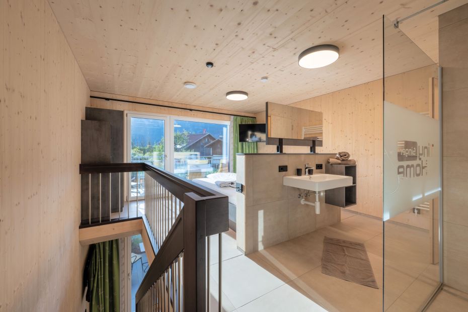Schlaf- und Badezimmer TinyHome ONE